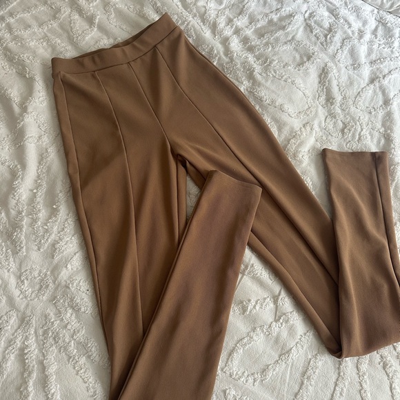 Zara Tan Leggings Smooth Stretchy Fit - Picture 1 of 4